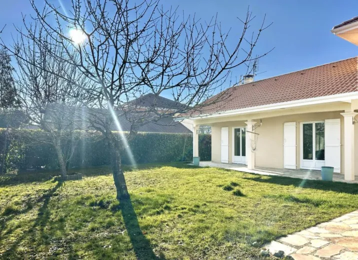 House for sale in Douvaine - Smart Propylaia
