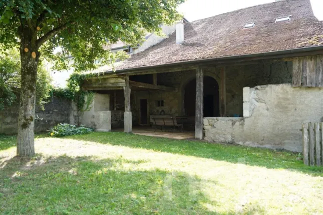 Casa in vendita a Sullens (2)