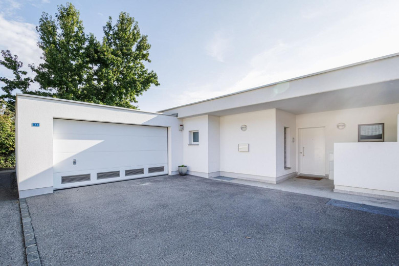 House for sale in Breganzona - Vendesi villa moderna contigua a Breganzona con vista aperta e parziale vista lago. - Smart Propylaia (12)
