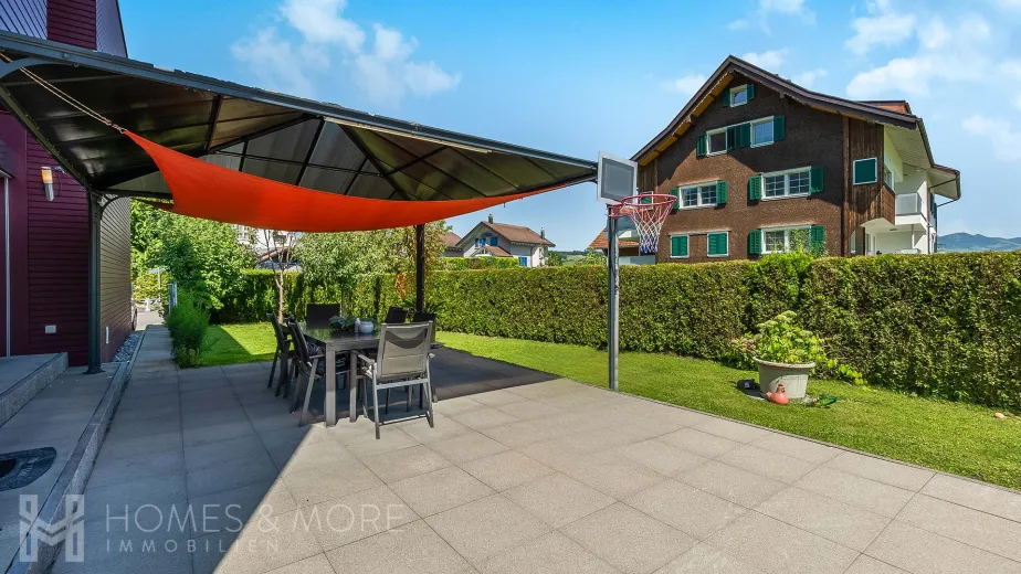 Haus zu verkaufen in Siebnen - MODERNER WOHNTRAUM MIT GROSSZÜGIGEM GARTEN - Smart Propylaia (6)