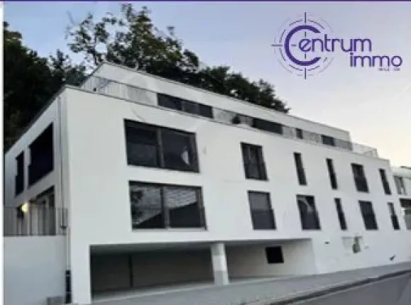 Multiple dwelling for sale in Gampelen