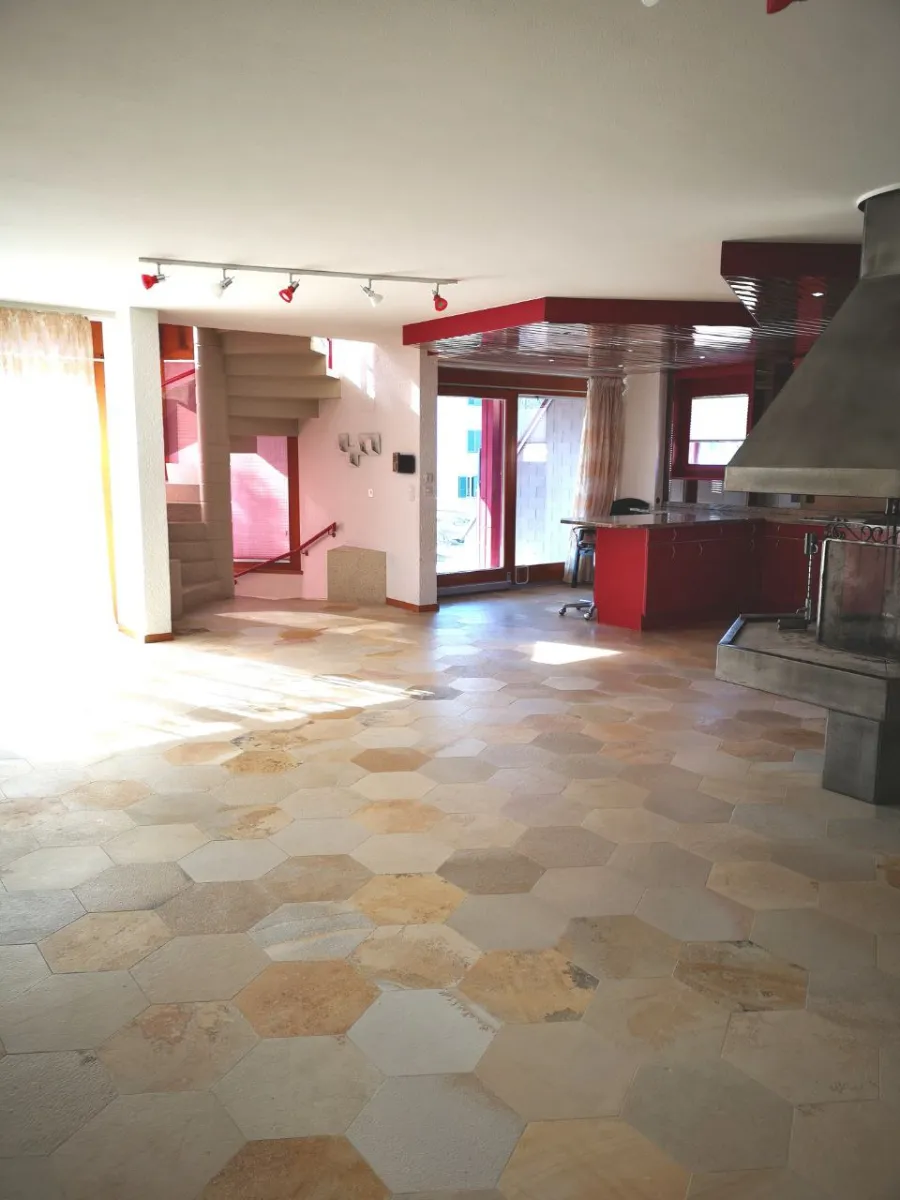Delémont à vendre Immeuble commercial et d'habitation Suisse - cChic-immoHub votre portail immobilier
