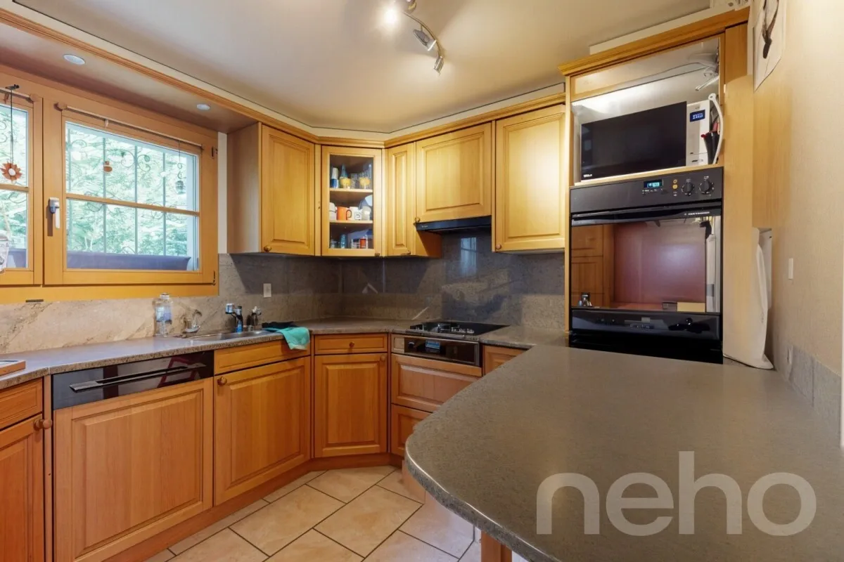 Reinach BL In vendita Casa gemellata Svizzera - 
cChic-immoHub Il vostro portale immobiliare