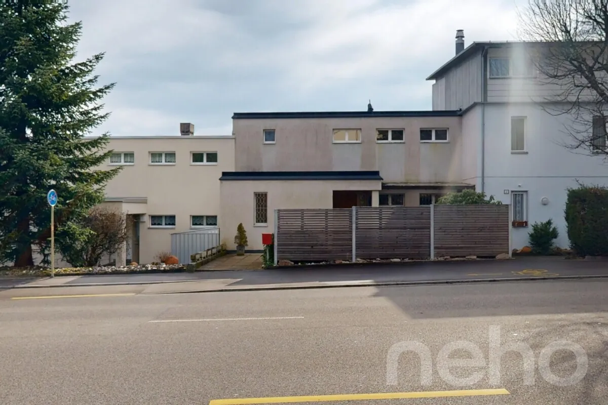Oberwil BL zu verkaufen Einfamilienhaus Schweiz - cChic-immoHub Ihr Immobilienportal