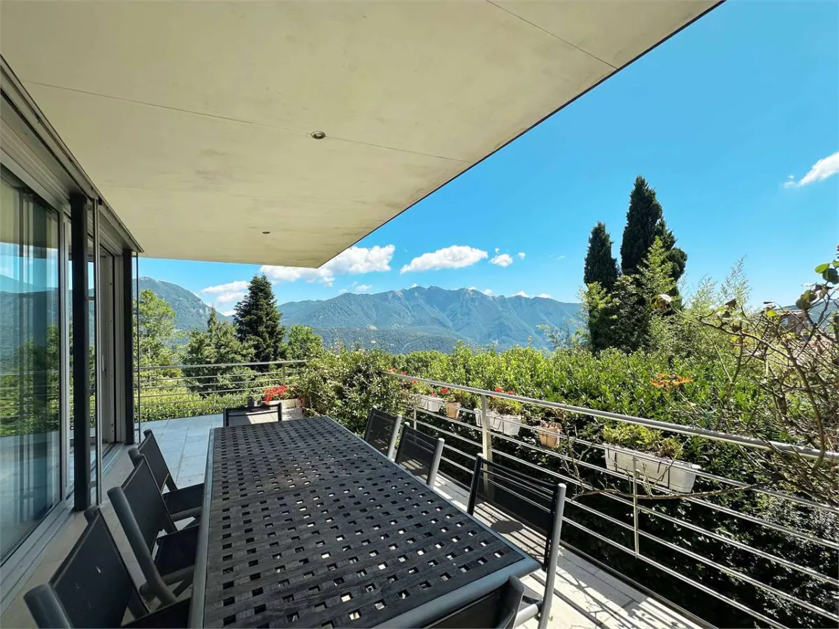 Carona zu verkaufen Villa Schweiz - cChic-immoHub Ihr Immobilienportal