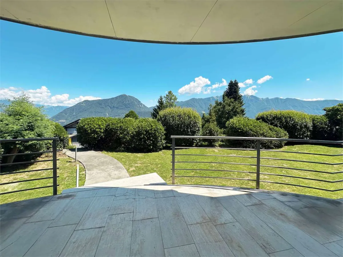 Carona zu verkaufen Villa Schweiz - cChic-immoHub Ihr Immobilienportal