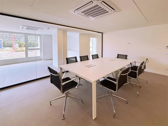 A louer Büro Arbedo Schweiz - cChic-immoHub Ihr Immobilienportal