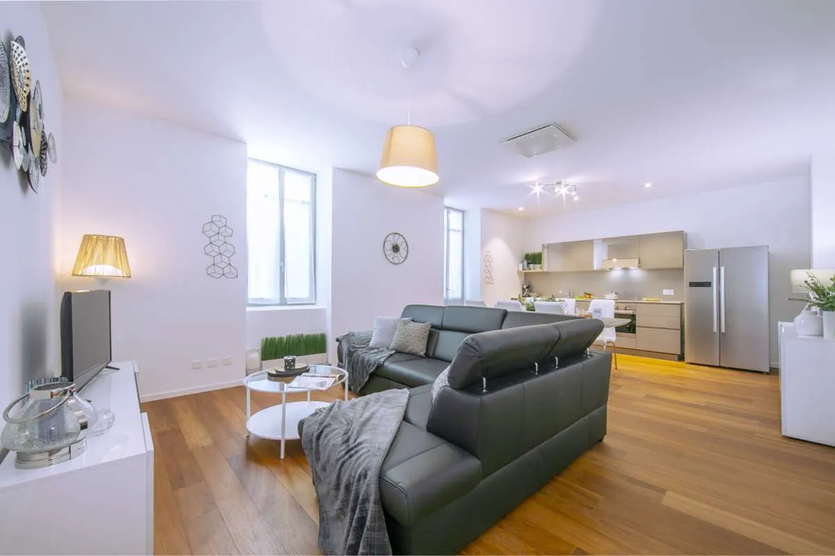Lugano zu verkaufen  Wohnung Schweiz - cChic-immoHub Ihr Immobilienportal