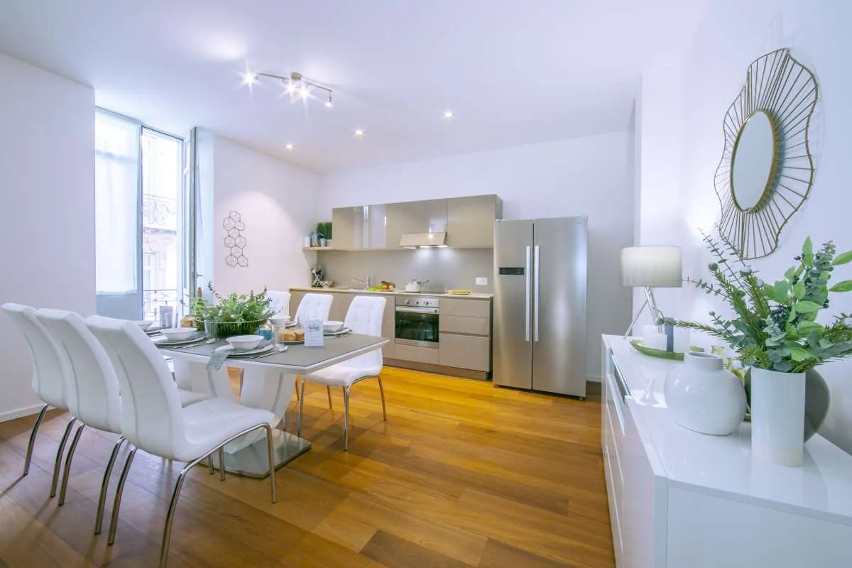 Lugano zu verkaufen  Wohnung Schweiz - cChic-immoHub Ihr Immobilienportal