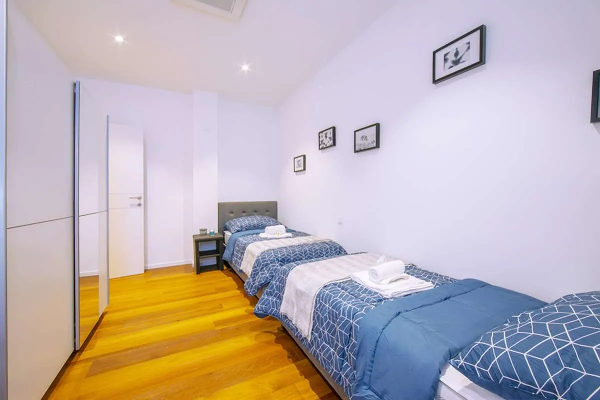 Lugano zu verkaufen  Wohnung Schweiz - cChic-immoHub Ihr Immobilienportal