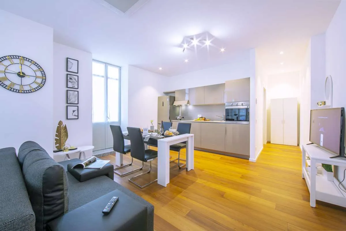 Lugano zu verkaufen  Wohnung Schweiz - cChic-immoHub Ihr Immobilienportal