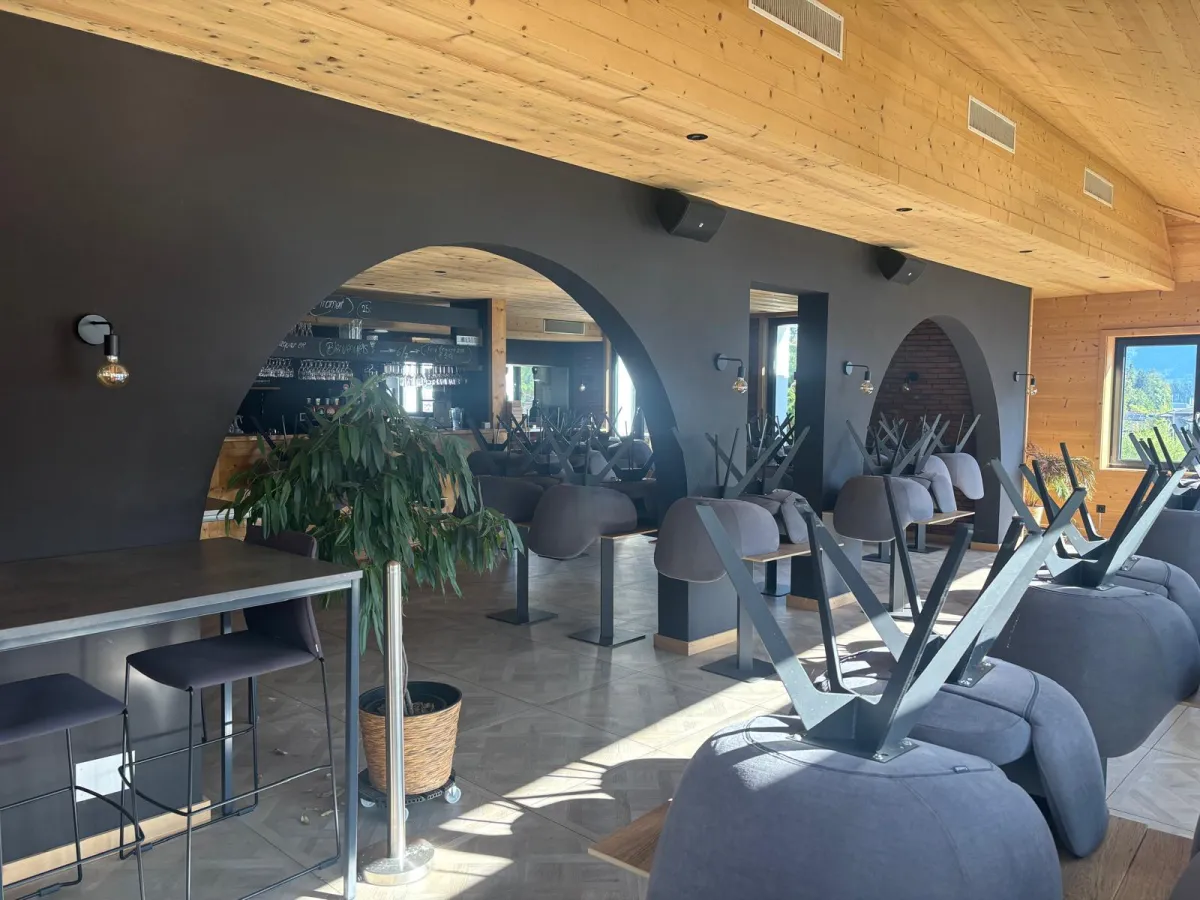 Le Pâquier-Montbarry in affito Gastronomia Svizzera - 
cChic-immoHub Il vostro portale immobiliare