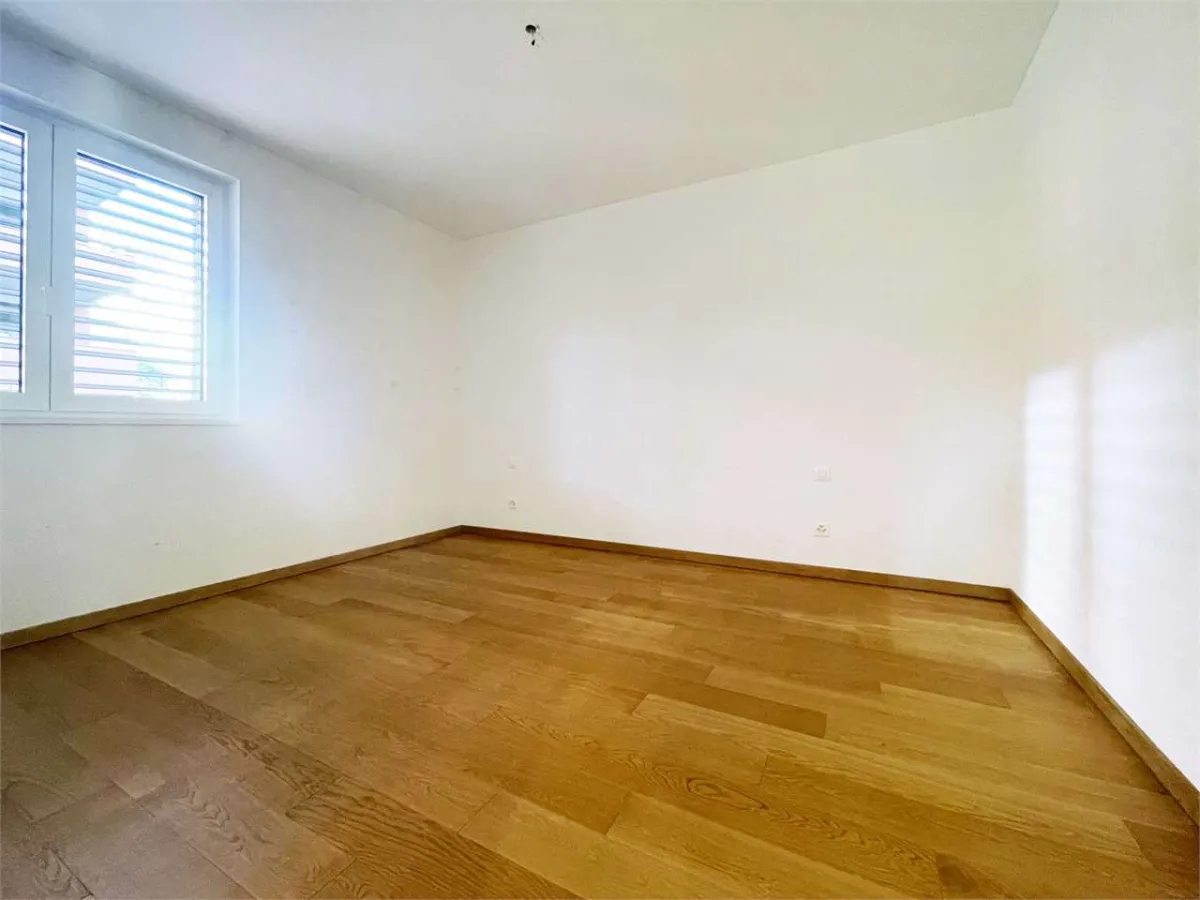 Lugano zu verkaufen  Wohnung Schweiz - cChic-immoHub Ihr Immobilienportal