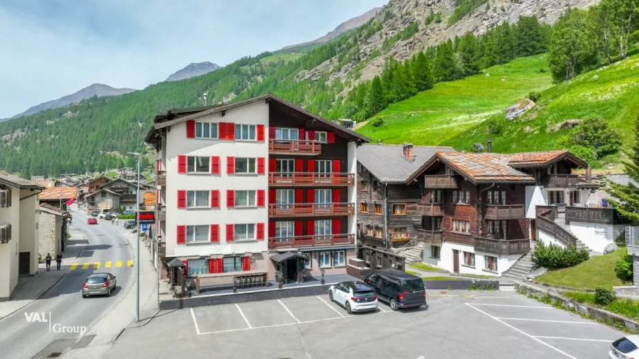 A vendre Hôtel Saas-Grund Suisse - cChic-immoHub votre portail immobilier