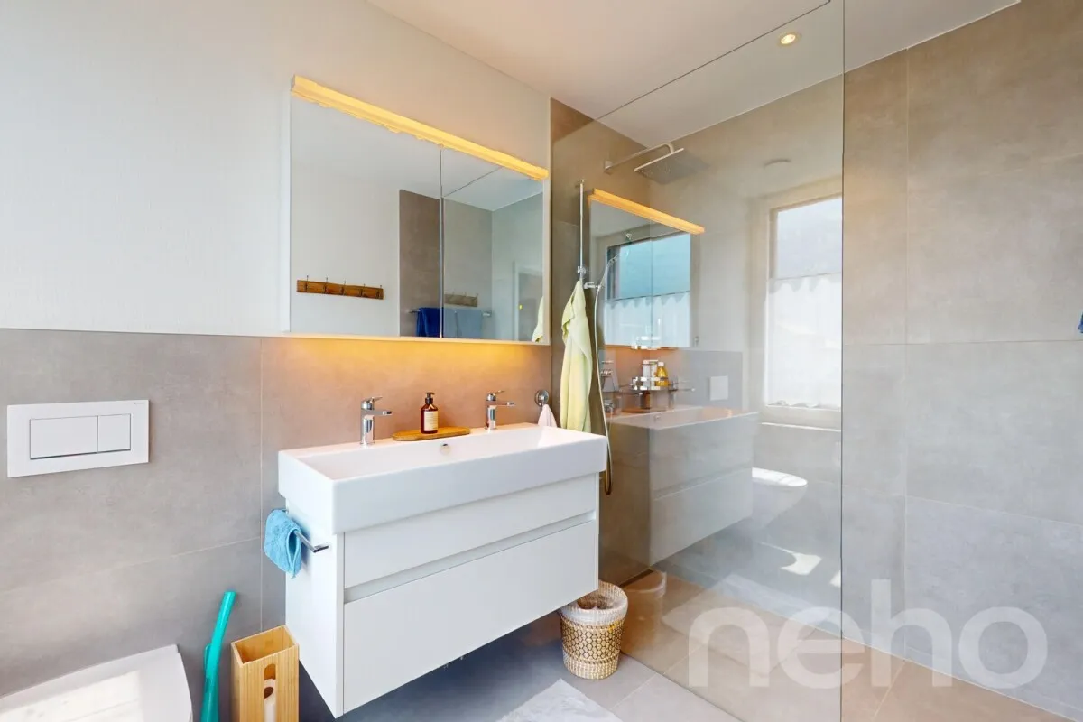 Domat/Ems In vendita Appartamento Svizzera - 
cChic-immoHub Il vostro portale immobiliare