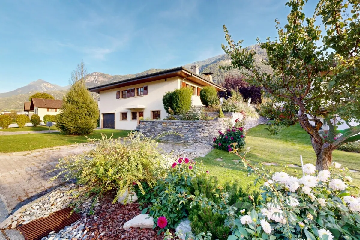 Chalais for sale Single house Switzerland - cChic-immoHub your real estate portal