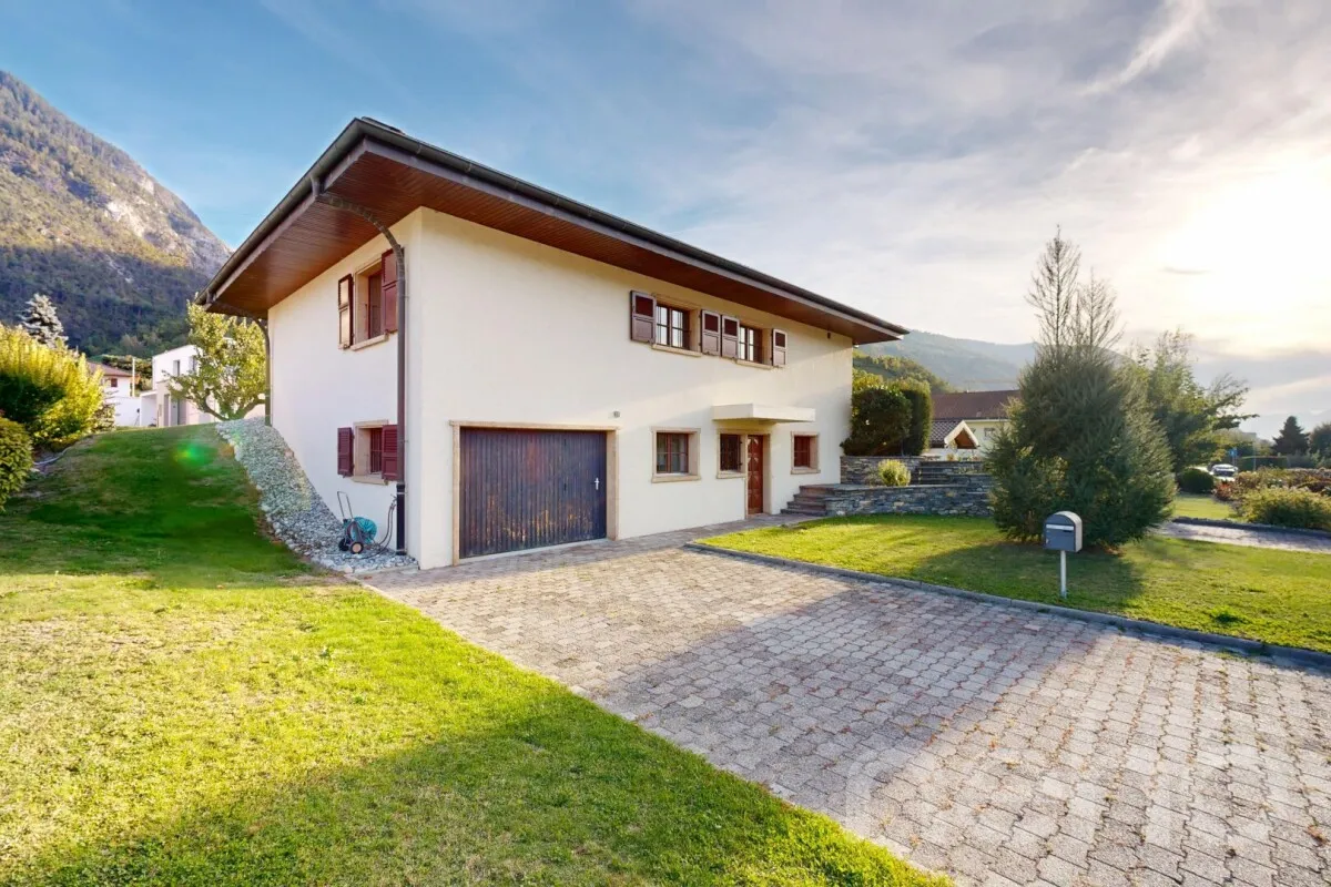 Chalais for sale Single house Switzerland - cChic-immoHub your real estate portal