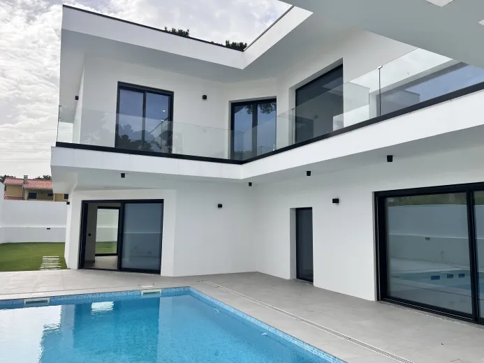 Maison à vendre à Corroios - Smart Propylaia