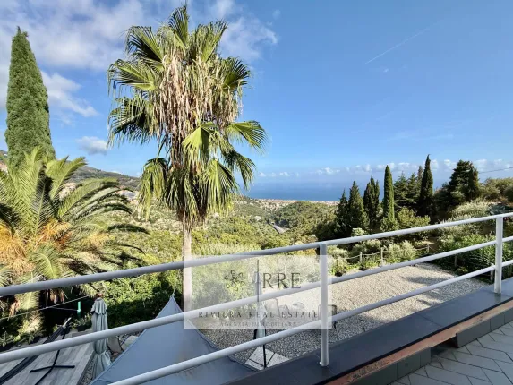 Anwesen zu verkaufen in ALASSIO (10)