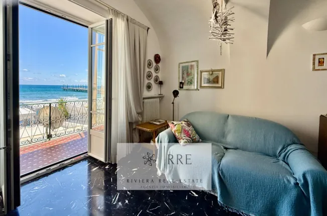 Wohnung zu verkaufen in ALASSIO (9)