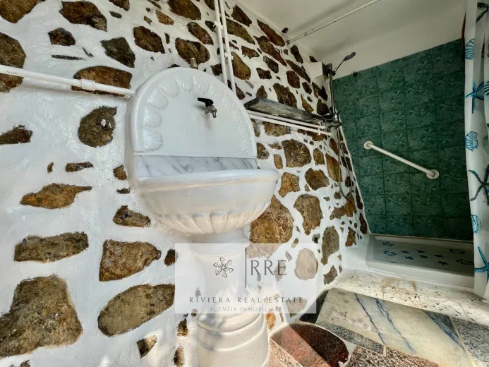 Anwesen zu verkaufen in ceriale - VILLA ZU VERKAUFEN mit Garten und meerblick - Smart Propylaia (9)