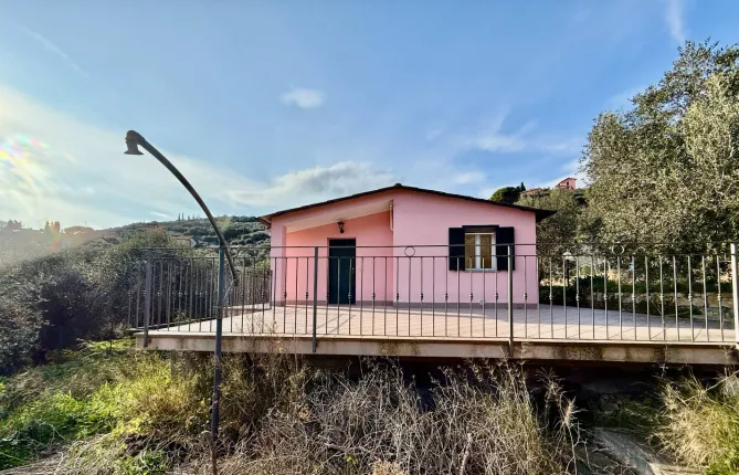 Anwesen zu verkaufen in Imperia (3)