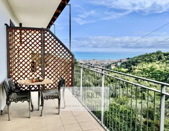 Anwesen zu verkaufen in ALASSIO