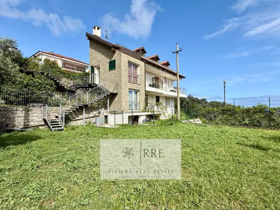 Anwesen zu verkaufen in ALASSIO (17)