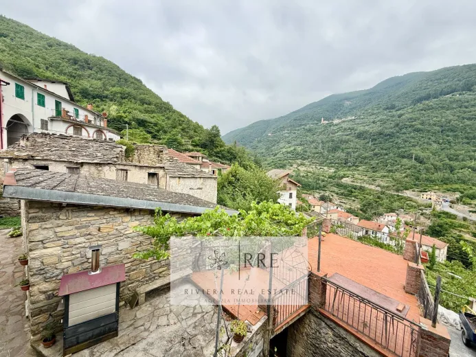 Anwesen zu verkaufen in Rezzo - Anwesen zu verkaufen in Rezzo, 5 Zimmer, 125 m2 - Smart Propylaia (6)