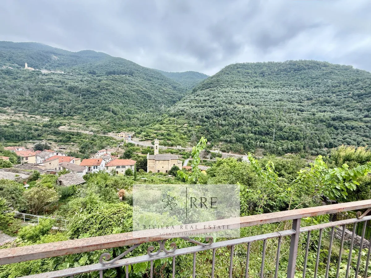 House for sale in Rezzo - Smart Propylaia (8)