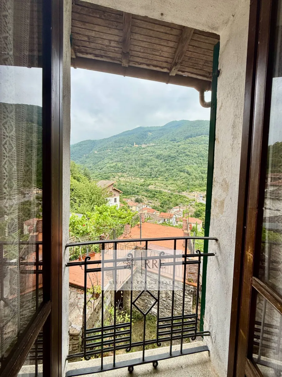 House for sale in Rezzo - SEMI-DETACHED HOUSE FOR SALE with terrace and garden   - Riviera Ligure - Smart Propylaia (18)