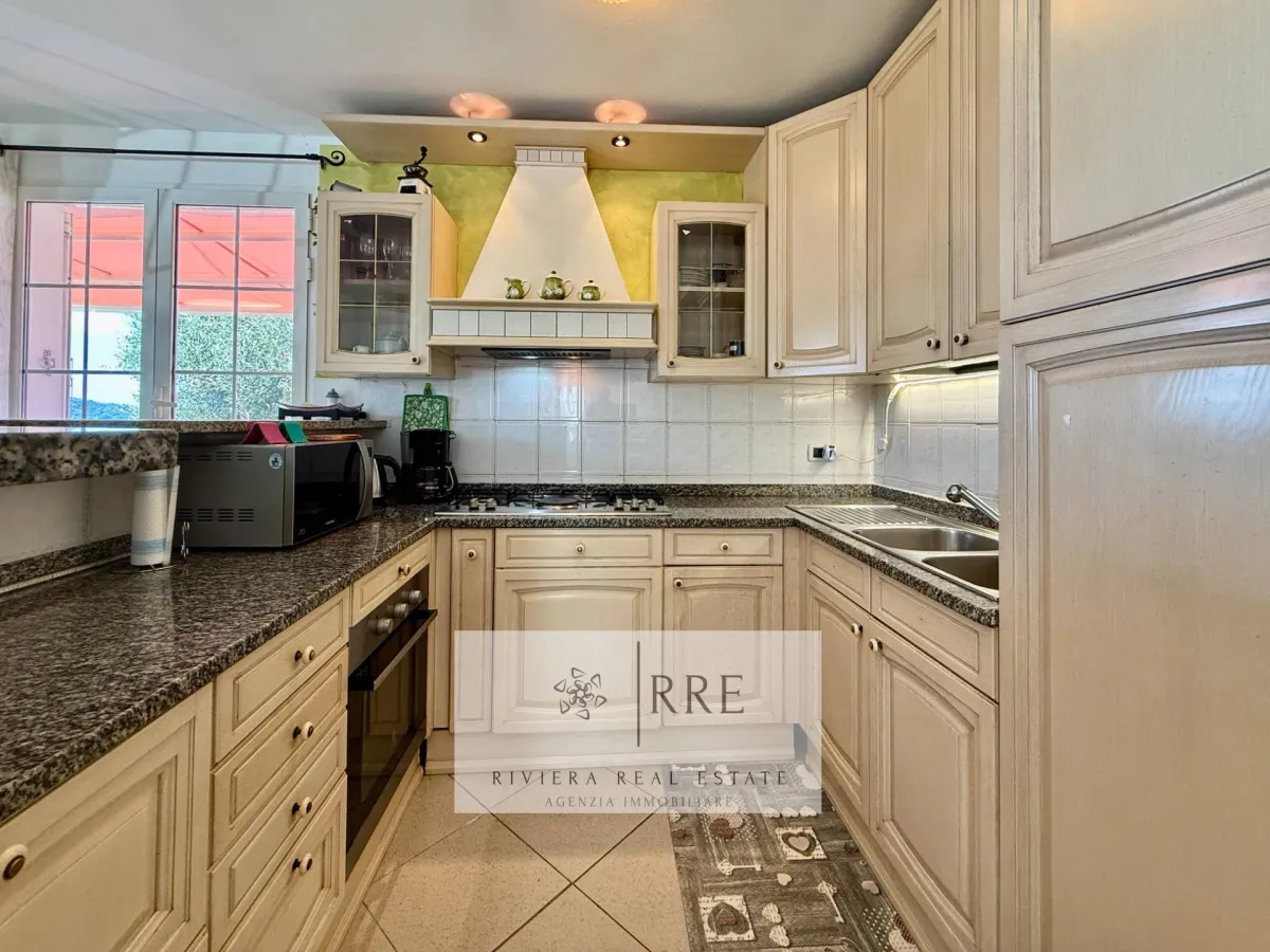 House for sale in Imperia - Detached villa for sale with spectacular sea views and whirlpool - Smart Propylaia (18)