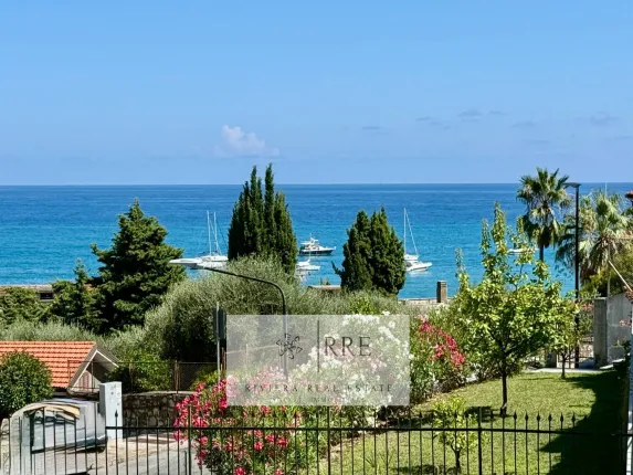 Anwesen zu verkaufen in Diano Marina (2)