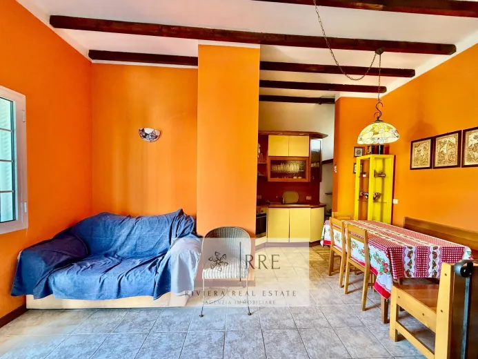 Anwesen zu verkaufen in Diano Marina - VILLA mit atemberaubender Aussicht, nur wenige Schritte vom Meer entfernt, mit Garten - Smart Propylaia (15)