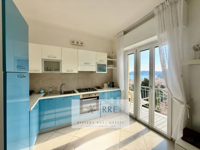 Appartamento in vendita a alassio - TRILOCALE con vista mare panoramica mozzafiato - Smart Propylaia (12)