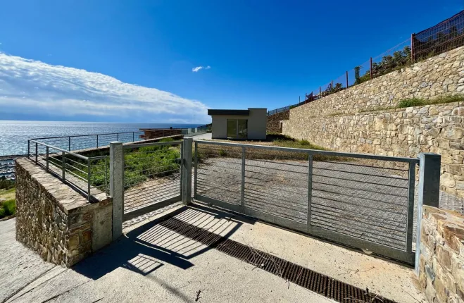 Casa plurifamiliare in vendita a Santo Stefano al Mare (9)