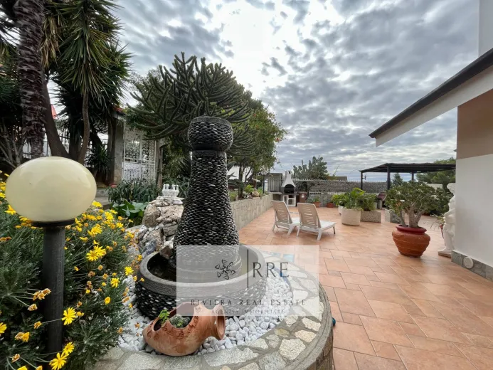 Proprietà in vendita a Andora - Porzione di Villa con terrazzo - Smart Propylaia (15)