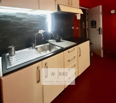Appartamento in vendita a Pietra Ligure (2)