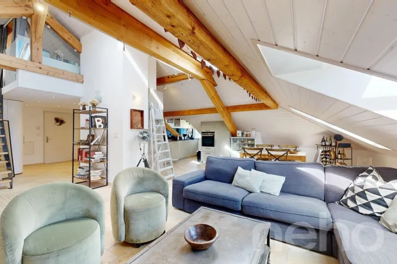 In vendita Lausanne Appartamento mansardato Svizzera - collaborazione con il portale immobiliare Smart-Propylaia