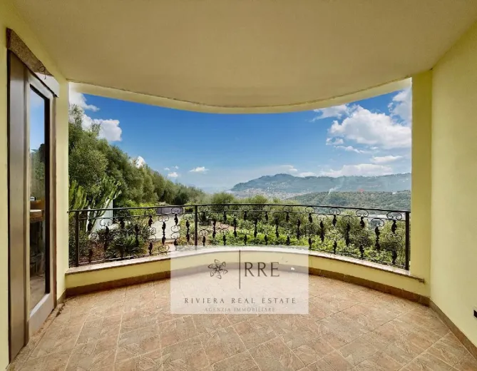 Property for sale in Diamo Marina - Smart Propylaia