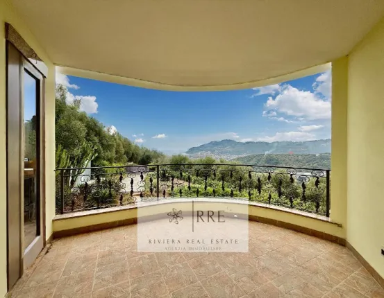 Detached building with sea view