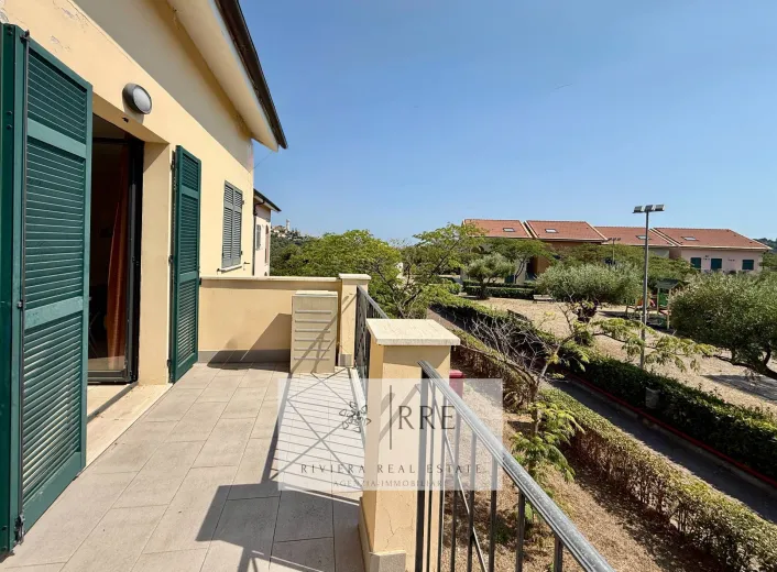 Appartamento in vendita a Golf Club Castellaro - Smart Propylaia (2)