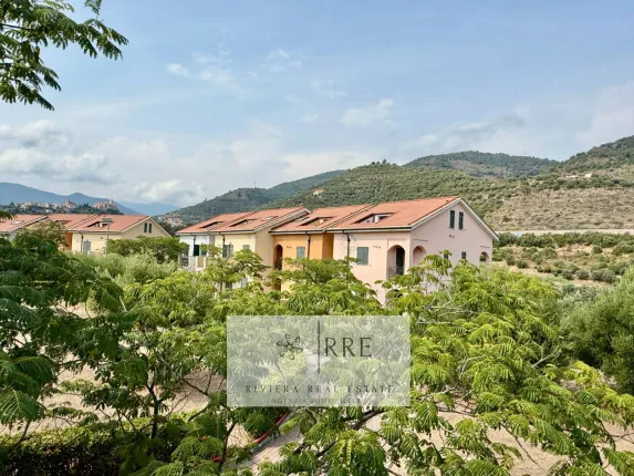 Appartamento in vendita a Golf Club Castellaro (16)