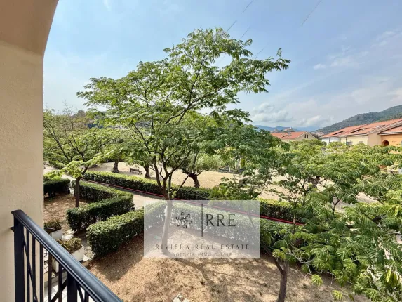 Appartamento in vendita a Golf Club Castellaro (17)