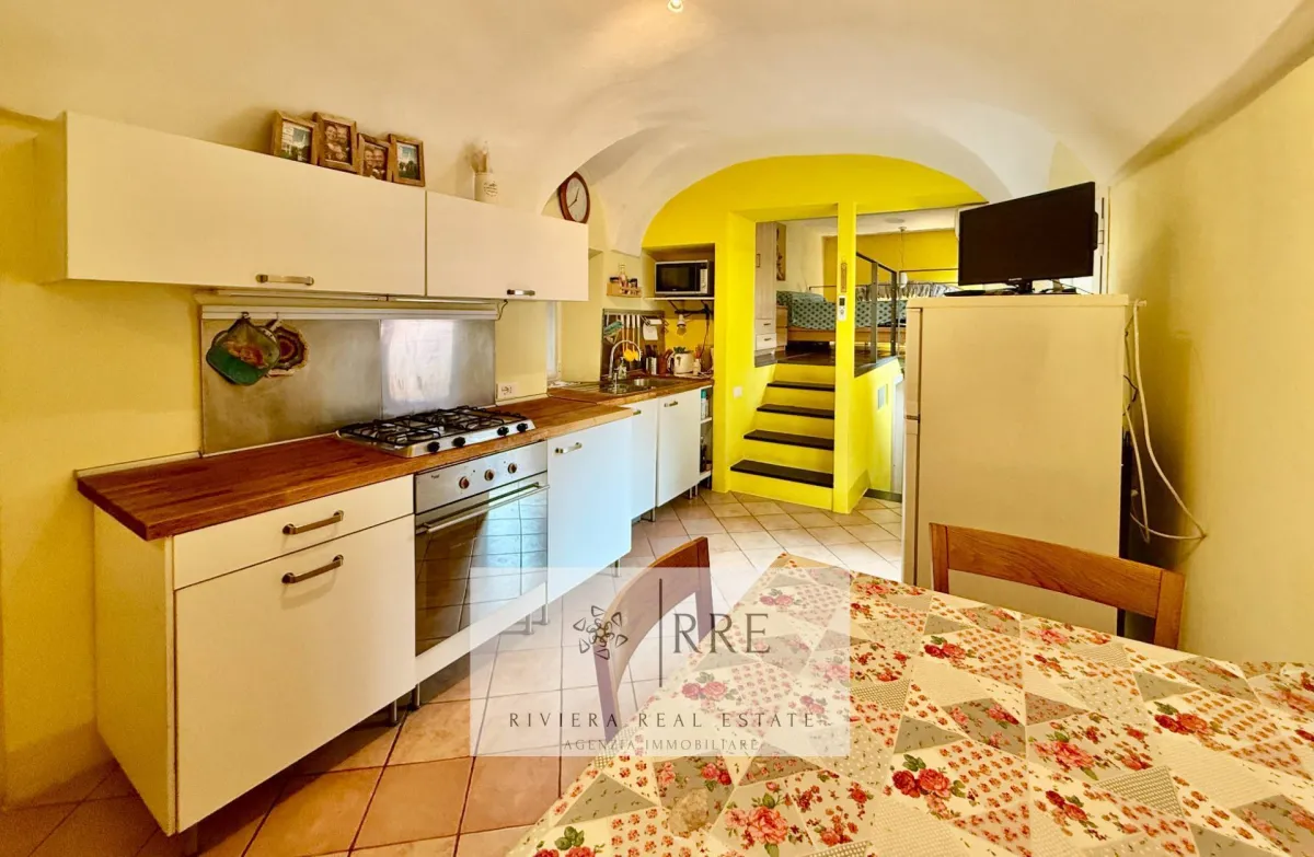 Apartment for sale in Pieve Di Teco - Four-room flat in the historic centre of Pieve di Teco - Smart Propylaia (3)
