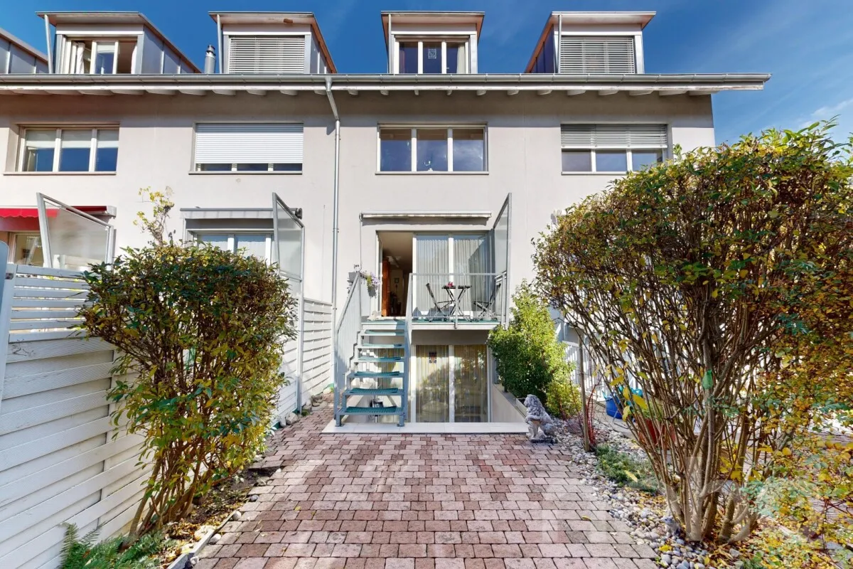 Reinach BL for sale Attached house Switzerland - cChic-immoHub your real estate portal