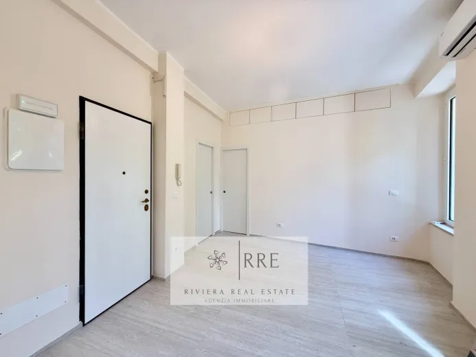 Wohnung zu verkaufen in Alassio - Smart Propylaia (2)