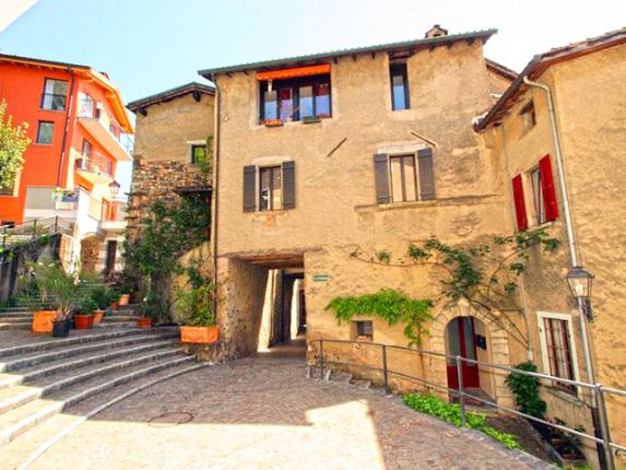 House for sale in Vico Morcote