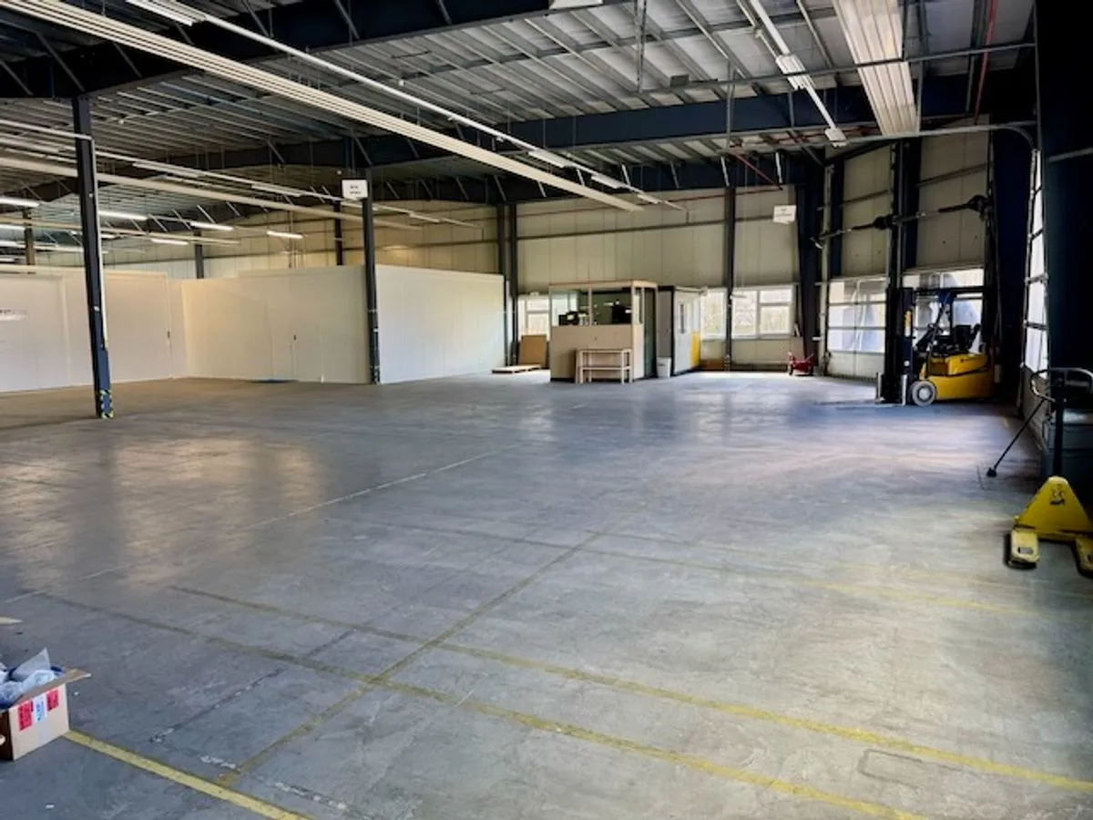 Fleurier à louer Objet industriel Suisse - cChic-immoHub votre portail immobilier