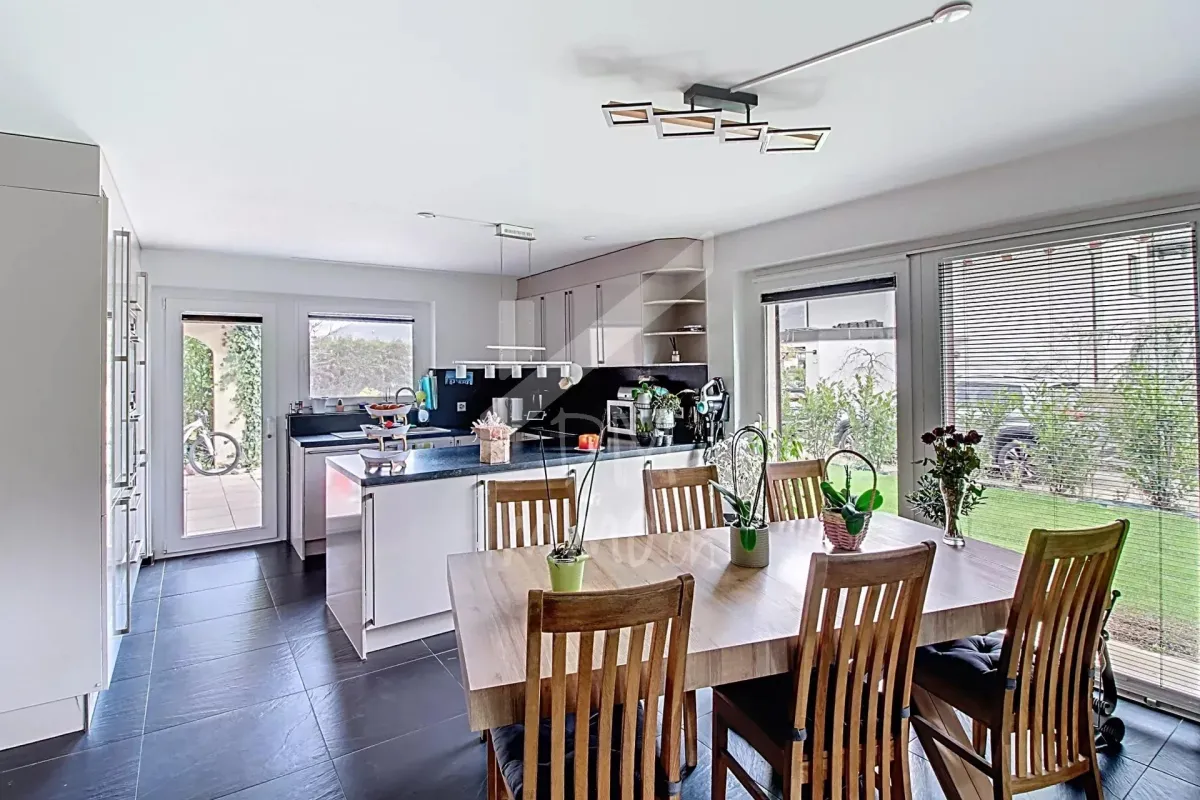 Fully zu verkaufen Villa Schweiz - cChic-immoHub Ihr Immobilienportal